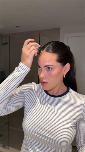 slick back ponytail!! using mousse for a #slickbackponytail #hairtok #hairideas #heatlesshair