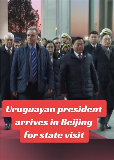 #Uruguayan President Yamandu Orsi arrived at #Beijing Capital International Airport early Sunday, beginning a seven-day #statevisit to China at the invitation of Chinese President Xi Jinping. This is President Orsi's first state visit to #China.