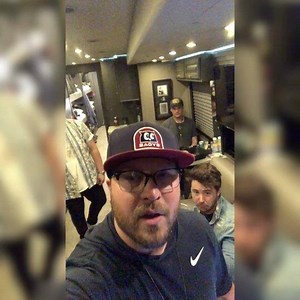 8.8K views · 256 reactions | 落 @m10penny #TappingOut | ISSUES | Facebook