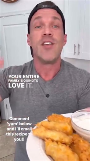 Comment 'yum' below and I’ll email you the fully interactive and printable kitchen-friendly PDF of this recipe! Fast food who? These crispy Chicken Fries creamy Buffalo Ranch Dip are low-carb, high-protein, and absolutely addictive. I built this combo to crush cravings without the guilt and the numbers don’t lie: Per Serving (4 fries ¼ cup dip): Calories: 305 Protein: 45g Carbs: 5g Fat: 11g Net Carbs: 2g Cost: $2.34 per serving Compare that to store-bought chicken fries and ranch dip at 470 calo