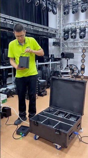 Portable Magnetic LED PAR Light for Events & Stage Decoration