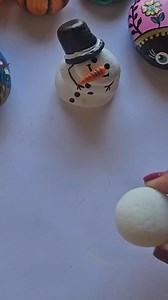 Cute Snowman Painting with pebbles #rockart | Little Rocks