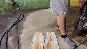 Lavando los pantalones de juego a presión , pressure watching softball pants | Iza's Softball Drills