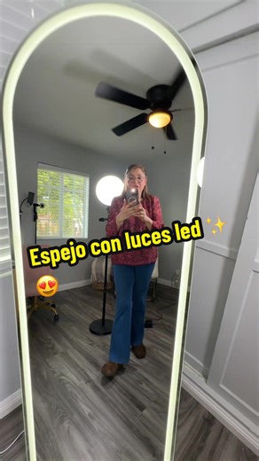 Espejo con luces LED que transforma tu hogar