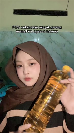 Makeup Bersih dengan Minyak Ibu: Tips dan Trik
