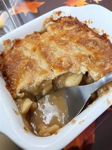 "This is the easiest cobbler you can make in a pinch!" Recipe in First (c.o.m.m.e.n.t ). | Only-Recipes