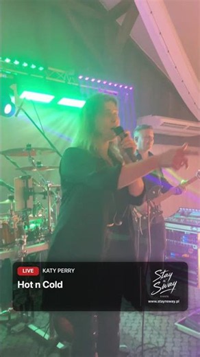 Katy Perry - Hot n Cold | Stay n' Sway - Live