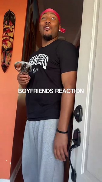 I will always come back to a pixie cut! There is something so freeing about doing the big chop, cutting all your hair off and realizing you really are that girl ✂️ #pixiecut #hairtransformation #shorthairstyles #creatorsearchinsights #stylechange