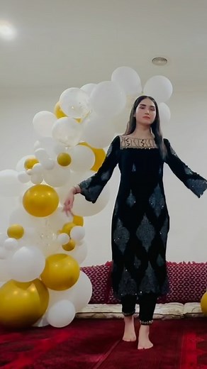 Dance by Azza on Instagram: "🖤🖤🖤 Dance by: @azzadanceofficial Makeup and styling by: @makeup.by_azzy #viral #fyp #dancebyazza #afghandance #makeupbyazzy #hazara #viralvideo #viraltiktok #afghansong #pakistan #afghanistan #tajikistan #uzbekistan #afghanmusic #foryou #fyp*/ #dance #best #biyabiya #pashtoon #party #mua #célébration"