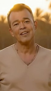 1K reactions · 23 shares |  La bachata no solo se escucha... se vive, se baila y se siente en el alma.  Ese ritmo que te atrapa, esa letra que parece escrita para ti... ❤️ Porque todos tenemos una bachata que nos marcó. ¿Cuál es la tuya?  Aquí la música latina se siente, se vive y se comparte — Unete a nuestra comunidad en YouTube  #Bachata #musicalatina #jnmusicgroup | JN Music Group | Facebook