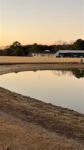 Smooth passes, easy vibes ✈️ The E-flite UMX Viper proving RC jets can be just as relaxing as they are fast. #HorizonHobby #EfliteRC #UMXViper #RCJet | Horizon Hobby