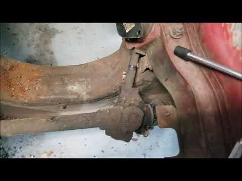 Nigel the 1977 MGB Engine Mounts