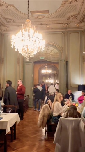 Pero que maravilloso que es el antiguo salón de baile del Palacio Peña en #buenosaires #shorts #bsas