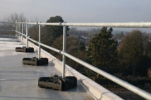 Kee Guard® Inline Roof Railing - Non-Penetrating Post-Weighted System