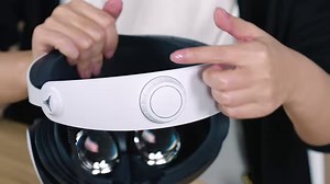 60K views · 2.1K reactions | Unboxing PlayStation VR2: see what’s included inside, plus details on design features, comfort settings, and more. | PlayStation | Facebook