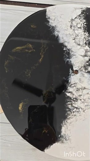 Resin clock making tutorial..#art #artist #resinart #interiordesign #walldecor #shorts #viralvideo..