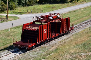 Rail Clamping & Unclamping Machine | Automated Tie-Down Car® | Herzog