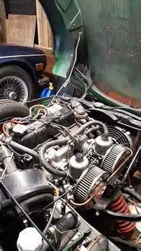 triumph spitfire 1500 engine run before the carburettor modification back to standard.