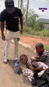 The little girl displayed a heart of gold 🥰🥰🥰🙏😭 #reels #goviral #fyp