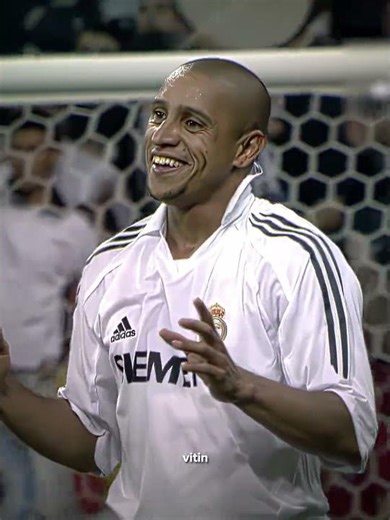When Ronaldinho got revenge on Roberto Carlos 💀🔥