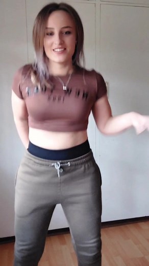 Everybody dance now 😃 #rockthisparty #dance #tiktokviralvideo #joiningthetrend #roadto10kfollowers #dancer #dancechallenge #dancetrend #fyp #foryoupage #boost #girl #challenge #viral #viraldance #dancetok #dancevideo