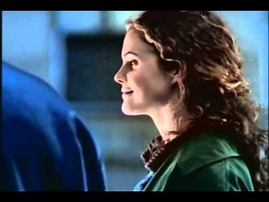 Felicity 1x1- Rooftop Scene