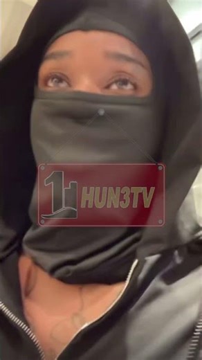 Sexyy Red shocks everyone in a Pooh Shiesty mask 🔥