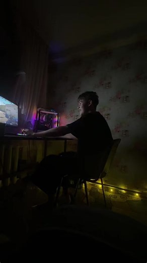 Video's van gas666$$ (@gas66611) met Gun Cocking and Firing (Gunshot Handgun Cocked Loaded Shot Shooting Bullet Shell Drop Dropping Noise Clip Sound Effect) - Finnolia Sound Effects