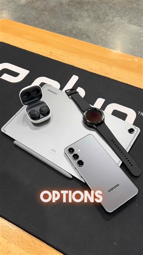 plug - shop tech on Instagram: "Don’t sleep on a deal as good as the iPhone 14s! 📱🎁"