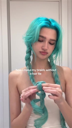 Video van Аnokhina Liza (@anokhinalz) over braids