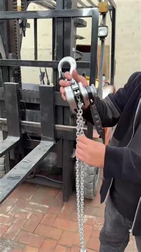 Miniature hand chain hoist, 0.25 tons