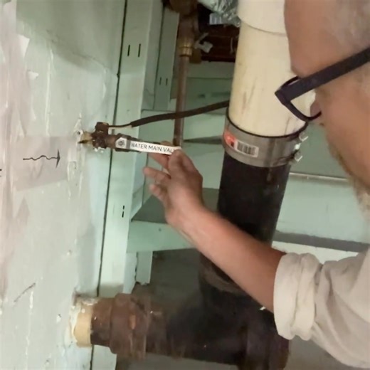 42K views · 147 reactions | Simple explanation of the main water shut-off valve during a home inspection. Big Ben Inspections at https://wix.to/e3rpF4X | Big Ben Inspections | Facebook