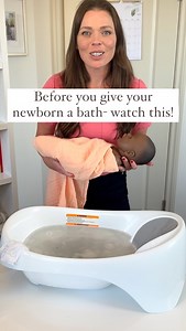 The best hack I have for a baby who hates the bath?! ⬇️ Keep them swaddled! I know how that sounds- but leaving baby swaddled during the bath and uncovering them gradually is a great way to get baby in the tub without all the fuss. Try it and let me know what you think below. And as always I am sending you so much love and support, you are exactly what your baby needs- even on days it doesn’t feel like it. #newbaby #newmama #babybath #babybathtime #babyhacks #parentinghacks #fussybaby | The Mama