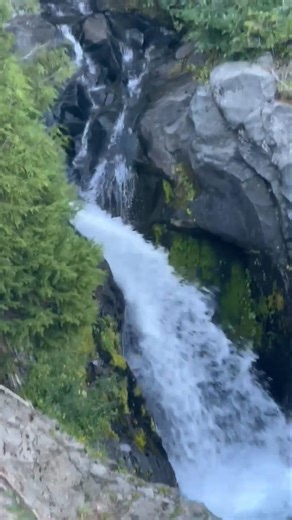 You found the most peaceful waterfall in Washington 🌊🌲