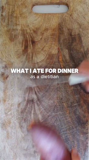 🍠Comment Fall to get this recipe 35 other nourishing recipe using seasonal fall produce! ❕not a replacement for good old fashioned nachos - just a delicious way to eat some sweet potatoes! *For those wondering, I typically try to use parchment paper instead of aluminum foil, but I was at a family members house and this is all they had so I didn’t worry about it :) ✨Follow @nourishment.nutrition for simple & nourishing recipes & meal ideas! #fallrecipes #sweetpotatorecipes #sweetpotato #fallcook