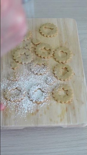 Omas Linzer Plätzchen mit Marmelade