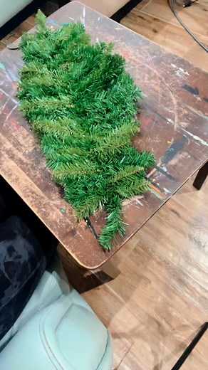 402K views · 3.7K reactions | Who else loves peppermint theme?? #peppermint #swag #mailbox #diy #diyprojects | Bougie Wreaths by RE | Facebook