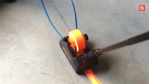 This gaff tape applicator effortlessly tapes your wires down