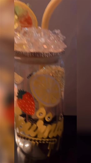 michelle_shawblings (@michelle_shawblings)’s videos with I think you should treat yourself - Luke Franchina