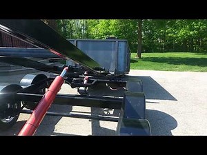 Homemade Roll Off pt.1 (first bin load)