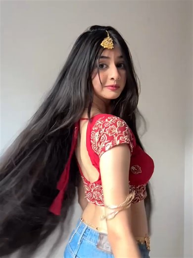 Explore the Latest Aishwarya Song Mix