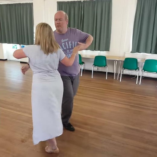 Robins Swing Sequence Dance to Music