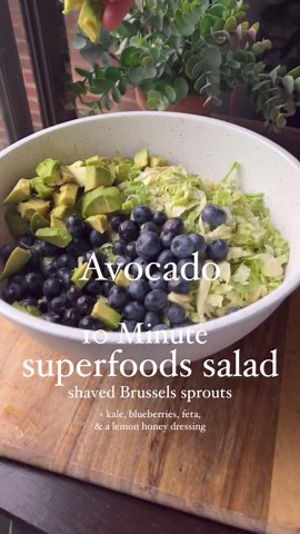 Peyton Pratte on Instagram: "Chopped Brussels Sprouts Spring Salad 🥗 Ready in just 10 minutes! And delicious to eat all spring & summer long 🥰 Recipe is below! - - - Ingredients: 10 ounces shaved Brussels sprouts 2 cups chopped kale 2 cups chopped spinach 2 cups blueberries 1 peeled & cubed avocado 1 cup chopped walnuts 1/3 cup diced onion 1/2 cup feta cheese Dressing: 1/3 cup extra virgin olive oil 1/4 cup lemon juice 1 tsp lemon zest 1/2 tbsp dijon mustard 2 tbsp honey 2 tsp ga