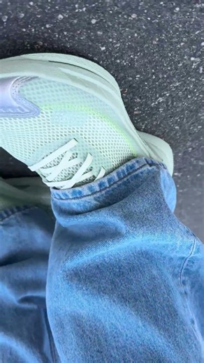 Salmon x mm6 Spectur 2 on feet