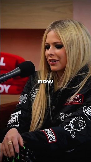 How Avril Lavigne Created “Girlfriend” 🎸