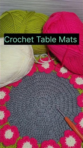 crochet cozy Circles And pink Petals Mat #crochettablemat #crochet