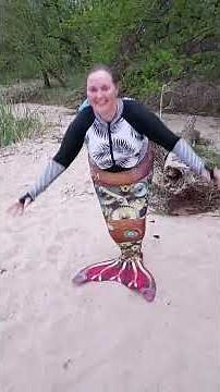 How to Put on a Mermaid Tail 101 #funny #comedy #mermaids
