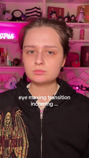 did I do eye maxxing correct? 😅 #makeup #eyeshadow #eyemaxxing #makeuptransition