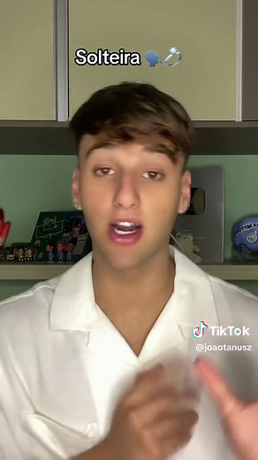 Como Saber se uma Menina Gosta de Você: 7 Sinais
