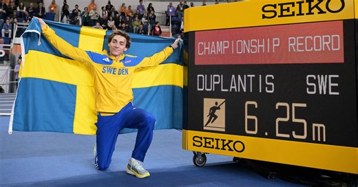 Bitwa o złoto pod samym sufitem. Armand Duplantis nie atakował rekordu świata w Toruniu, ale wyręczył go wieloboista